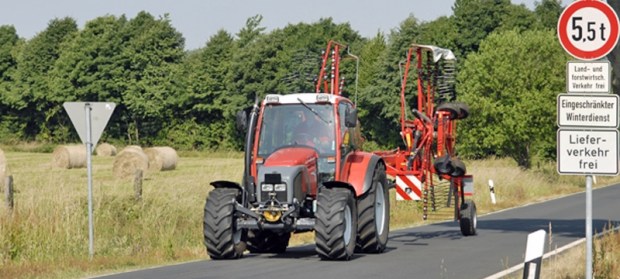 rastrillos hileradores arrastrados en Burgos