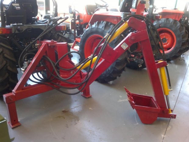 Retroexcavadora para mini tractores en Burgos